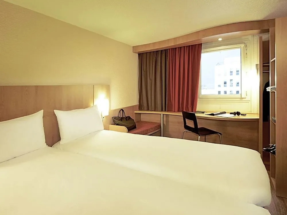 Ibis Paris Montmartre Sacre-Coeur Hotel