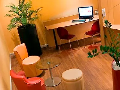 Ibis Paris Montmartre Sacre-Coeur Hotel