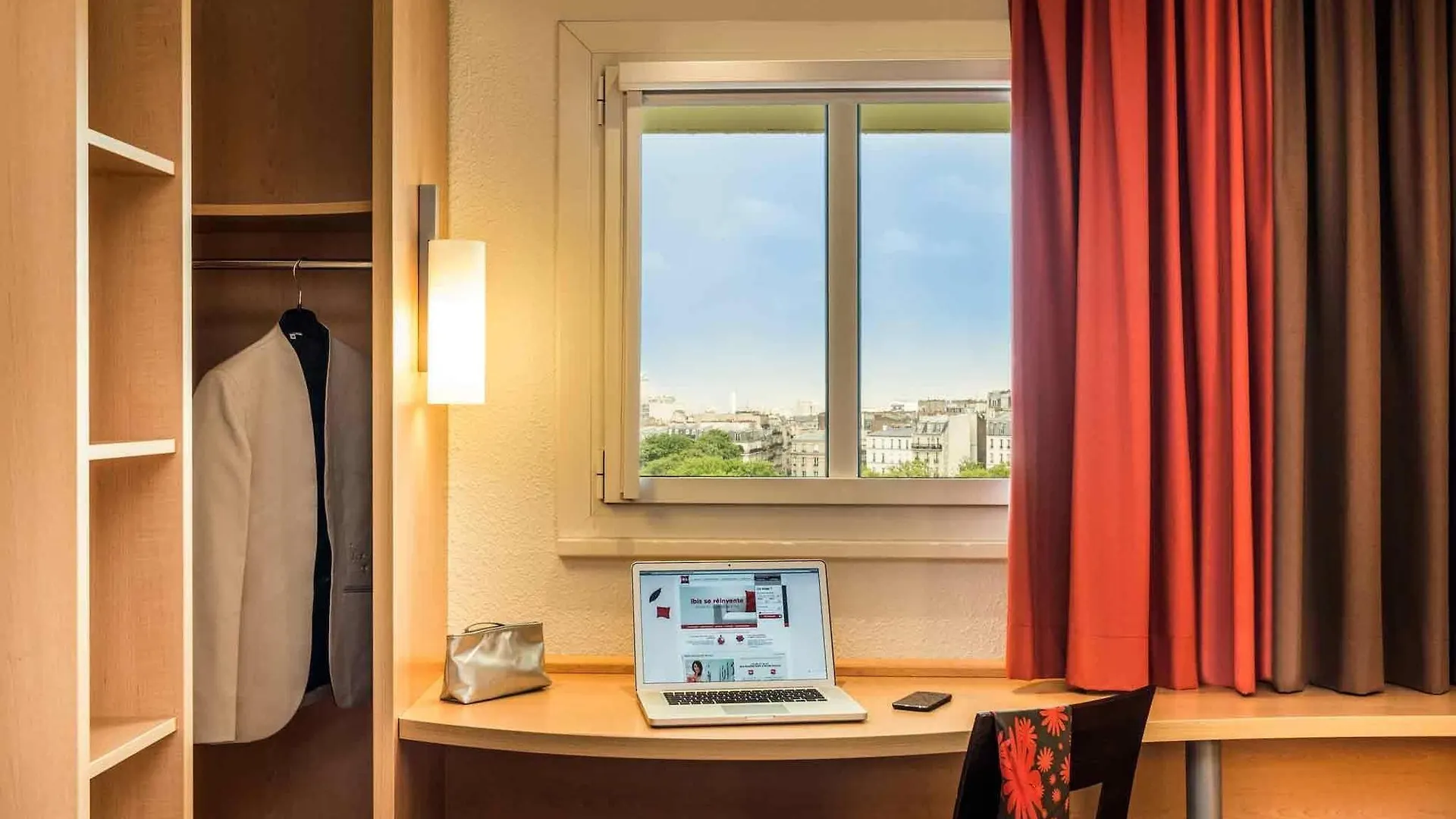 Ibis Paris Montmartre Sacre-Coeur Hotel
