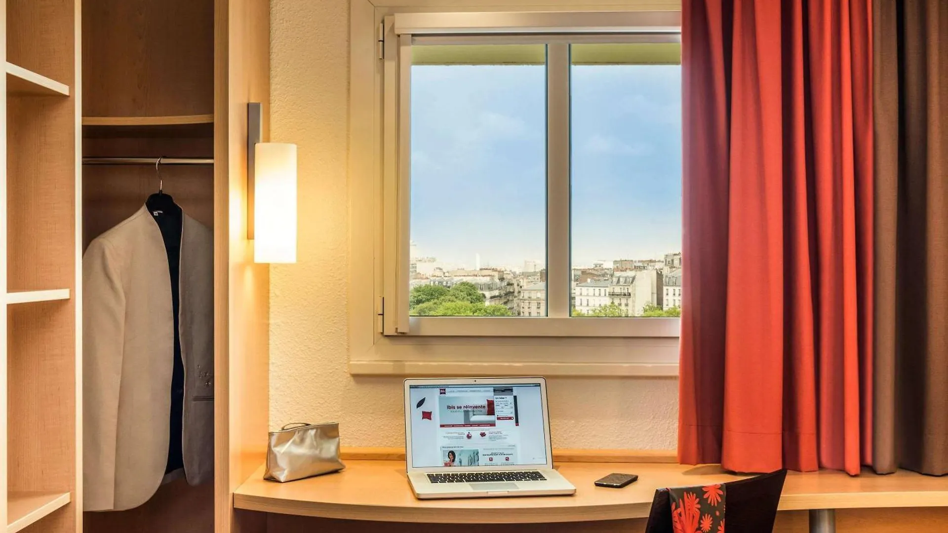 Hotel Ibis Paris Montmartre Sacre-Coeur