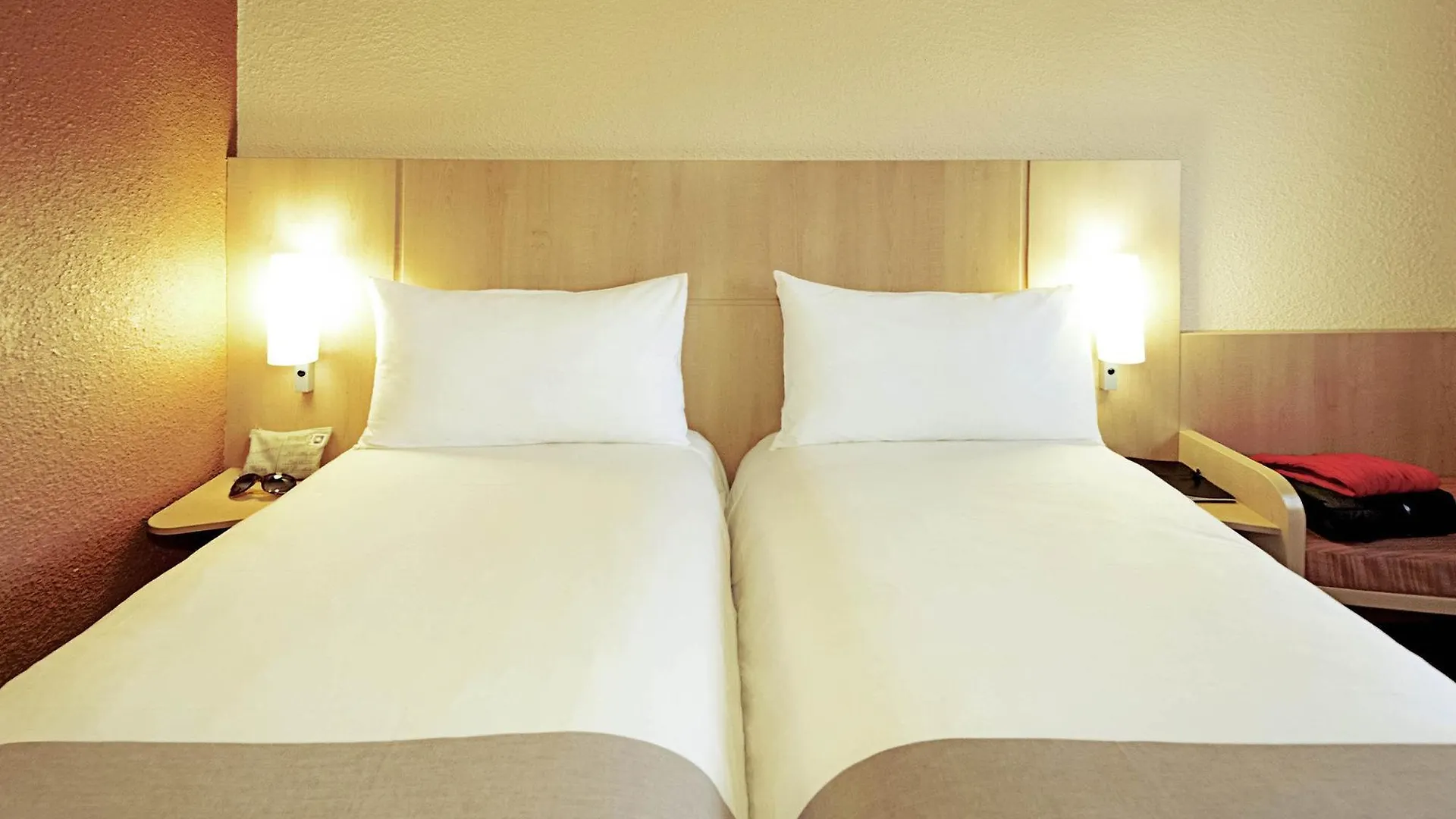 Hotel Ibis Paris Montmartre Sacre-Coeur